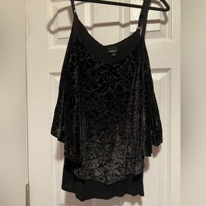 Black velvet tank. Torrid. Size 2.
